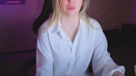 Anna online show from 03.15.26