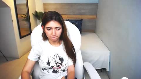 Snapshot of liseth_fox chatting on 12.20.24 Liseth Fox online show from 12.20.24