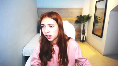 Snapshot of liseth_fox chatting on 12.27.24 Liseth Fox online show from 12.27.24