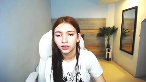 Snapshot of liseth_fox chatting on 01.04.25 Liseth Fox online show from 01.04.25