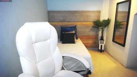 Snapshot of liseth_fox chatting on 02.07.25 Liseth Fox online show from 02.07.25