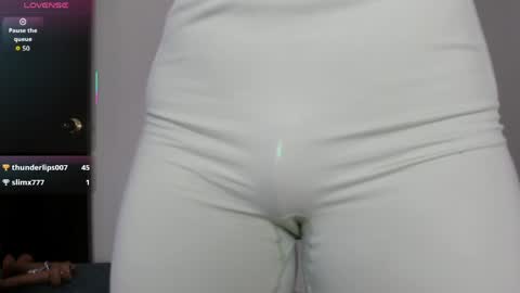 Snapshot of liss_glow chatting on 05.12.26 liss FANSLY LissGlow online show from 05.12.26