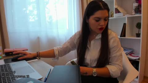 Snapshot of lissa__1 chatting on 02.11.26 Lissa online show from 02.11.26