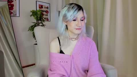 Snapshot of lissa_jamess chatting on 12.01.25 Lissa online show from 12.01.25