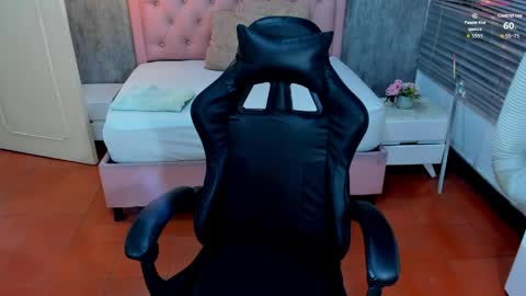 Snapshot of lissa_jhonsoon chatting on 06.10.26 L I S S A online show from 06.10.26
