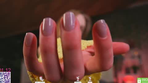 your Liza again. Next stream Dec. 1  at 2 or 3  GMT online show from 12.21.25