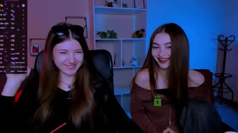 Snapshot of lissa_night chatting on 10.12.25 lissa_night online show from 10.12.25