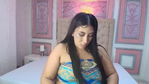 Snapshot of lissa_whatson chatting on 02.12.26 lissa online show from 02.12.26