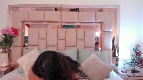 Snapshot of lissaharris chatting on 11.27.25 lissaharris online show from 11.27.25