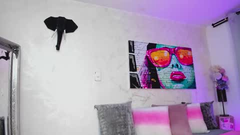 Snapshot of lissbrown chatting on 02.14.26 Liss Brown online show from 02.14.26