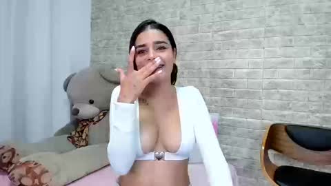 Snapshot of lissbrown chatting on 03.12.26 Liss Brown online show from 03.12.26