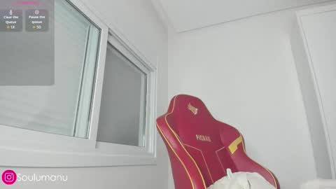 Snapshot of lissella chatting on 09.19.25 Lis online show from 09.19.25