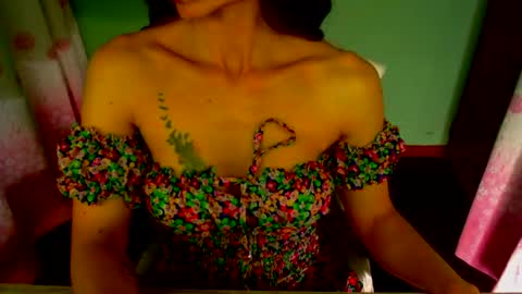 Snapshot of lisstaylor chatting on 01.06.25 Liss online show from 01.06.25