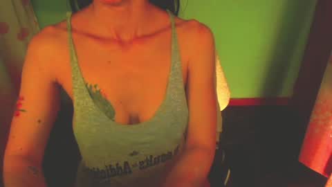 Snapshot of lisstaylor chatting on 02.04.25 Liss online show from 02.04.25