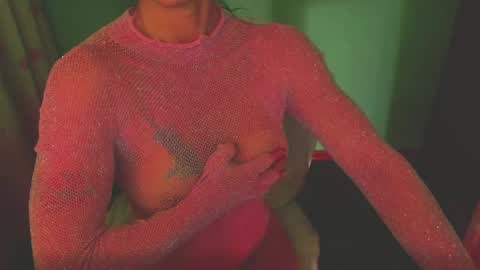 Snapshot of lisstaylor chatting on 02.14.25 Liss online show from 02.14.25