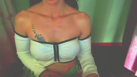 Snapshot of lisstaylor chatting on 02.18.25 Liss online show from 02.18.25