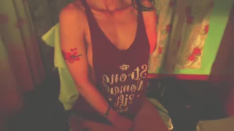 Snapshot of lisstaylor chatting on 03.05.25 Liss online show from 03.05.25