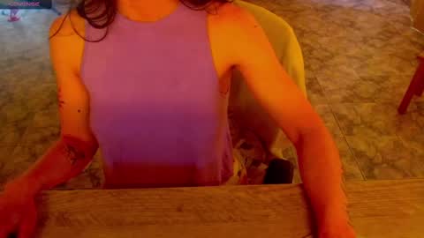 Snapshot of lisstaylor chatting on 09.30.25 Liss online show from 09.30.25