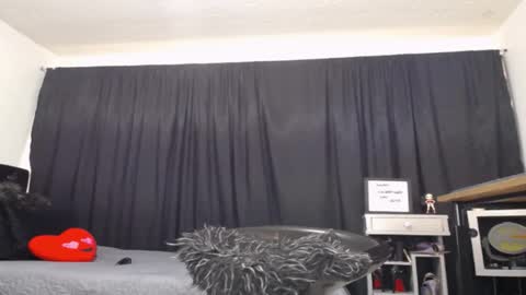 LITA a sexy milf online show from 02.25.25