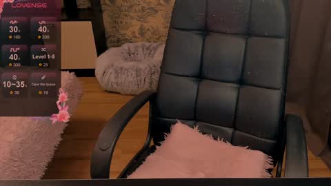 Snapshot of little__boss chatting on 01.11.25 little__boss online show from 01.11.25