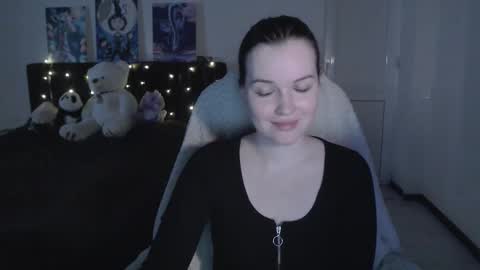 little__flowers online show from 10.25.25