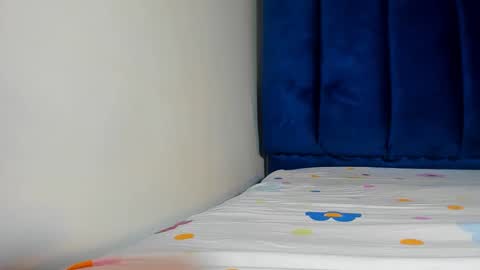 Snapshot of little_africa chatting on 02.25.25 little_africa online show from 02.25.25