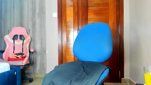 little_africa online show from 05.10.26