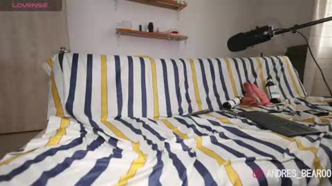 Snapshot of little_bear00 chatting on 07.21.26 Little bear - give my room a like thanks. online show from 07.21.26