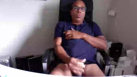Snapshot of little_buddha chatting on 09.10.25 Pure Black Power online show from 09.10.25