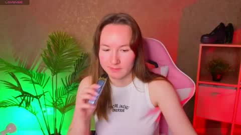 Alexandra online show from 04.22.26