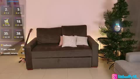 Snapshot of little_effy18_ chatting on 12.14.25 Little Effy online show from 12.14.25