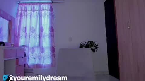 Snapshot of little_emilyd chatting on 02.09.26 Emily online show from 02.09.26