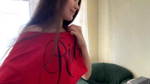 Viiola online show from 11.11.25