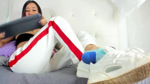   online show from 10.25.25