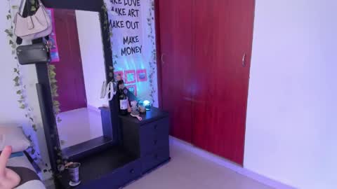 kayla  Instagram kayla 71082 online show from 04.30.26