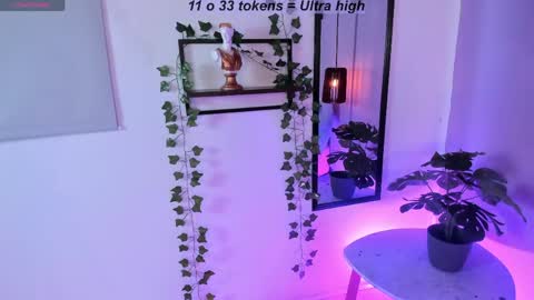 Lili online show from 04.30.26