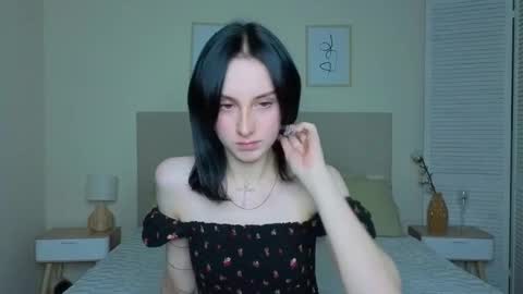 little_mollee online show from 10.22.25