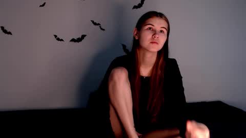 Alice.. online show from 10.18.25