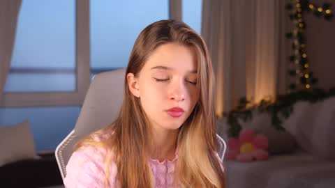 Kiki online show from 09.16.25