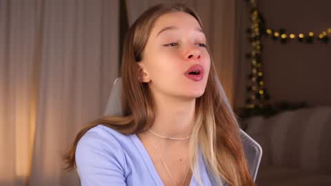 Kiki online show from 10.22.25