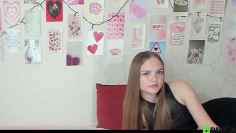 Snapshot of little_radiant_sun chatting on 09.27.25 Kriss online show from 09.27.25