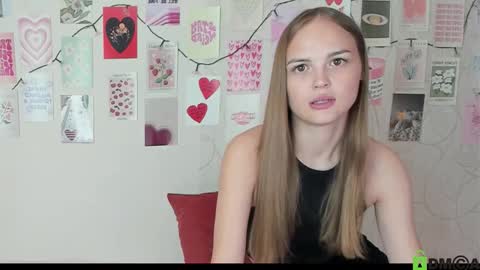 Snapshot of little_radiant_sun chatting on 09.30.25 Kriss online show from 09.30.25