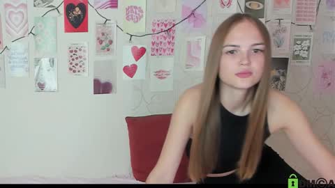 Snapshot of little_radiant_sun chatting on 10.05.25 Kriss online show from 10.05.25