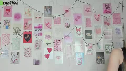 Snapshot of little_radiant_sun chatting on 12.22.25 Kriss online show from 12.22.25