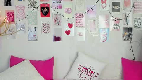 Snapshot of little_radiant_sun chatting on 02.01.26 Kriss online show from 02.01.26