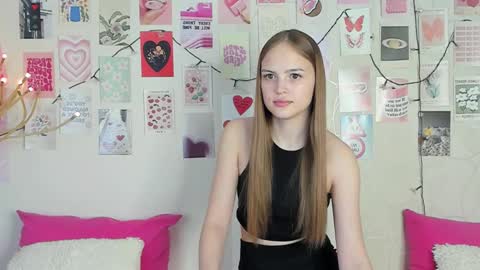 Snapshot of little_radiant_sun chatting on 03.04.26 Kriss online show from 03.04.26