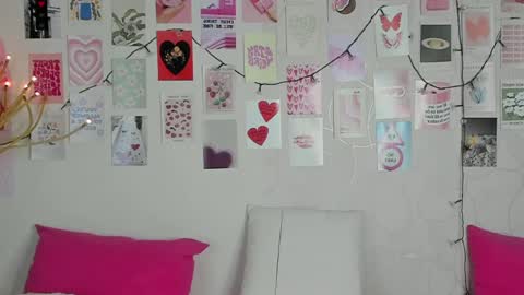 Snapshot of little_radiant_sun chatting on 04.17.26 Kriss online show from 04.17.26