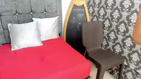 alex online show from 10.21.25