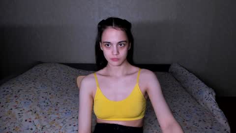 Snapshot of littleashleyy chatting on 12.26.24 littleashleyy online show from 12.26.24