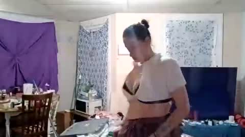 Snapshot of littlebigsquirt7945 chatting on 03.26.26 Sady Jayne online show from 03.26.26